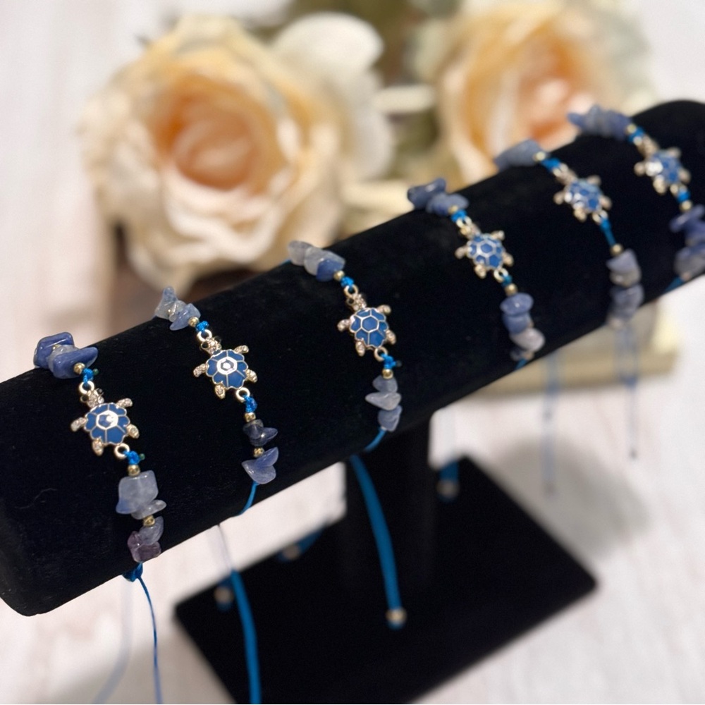 🌊 Sea Turtle Dainty Bracelet 💜Purple Amethyst💙Blue Lapis Lazuli 🤍White Quartz - Picture 5 of 9